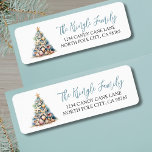 Beach Christmas Tree Retouradres Etiket<br><div class="desc">Beach Christmas Tree Return Adres label. Dit feestelijke retouradreslabel heeft een charmante kerstboom gemaakt van schelpen en zeesterren, bekroond met een zeester en een combinatie van rustgevende blauwe en groene tinten die de schoonheid van de oceaan oproepen. Het boomontwerp bevindt zich aan de linkerkant, terwijl jouw naam en adres aan...</div>