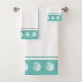 Beach Coastal White Seashells & Zee Glass Green Bad Handdoek (Insitu)