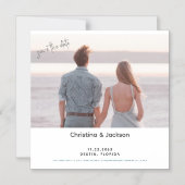 Beach Couple Photo Modern Font Save the Date Magnetische Uitnodiging (Voorkant)