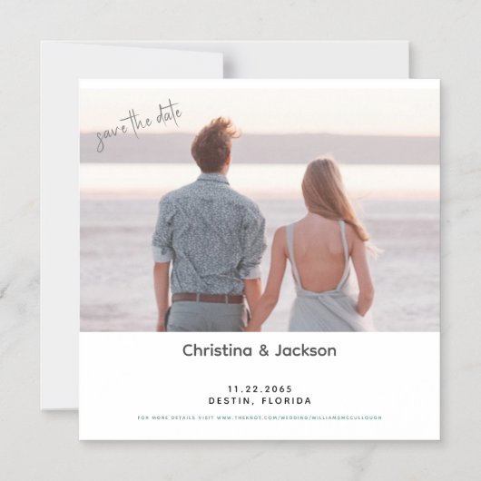 Beach Couple Photo Modern Font Save the Date Magnetische Uitnodiging (Voorkant)