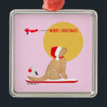 Beach Days Golden Christmas Roze Ornament<br><div class="desc">Breng herinneringen aan een leuke stranddag naar uw kerstboom dit jaar met dit zoete surfen Golden Retriever ornament. Ontworpen door Naptown Tails!</div>