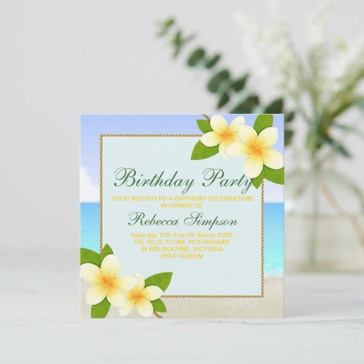 Beach & Frangipani Birthday Uitnodiging (Staand voorkant)