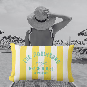 Beach House Custom Naam Geel Cabana Stripe Buitenkussen