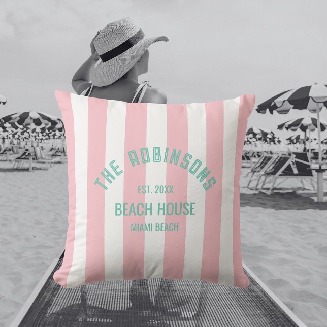 Beach House Custom Naam Pink Cabana Stripe Buitenkussen (Creator heeft geüpload)