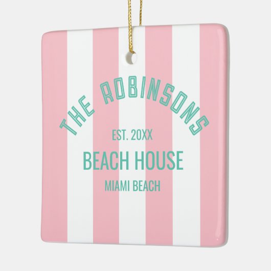 Beach House Custom Naam Pink Cabana Stripe Keramisch Ornament (Links)