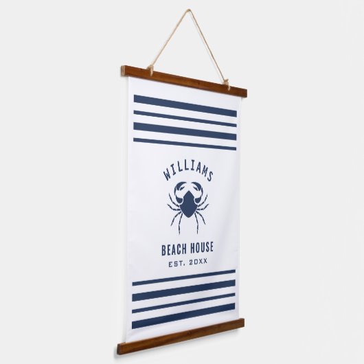 Beach House Familienaam Crab Navy Blue en White Hangend Wandkleed (Gebogen)