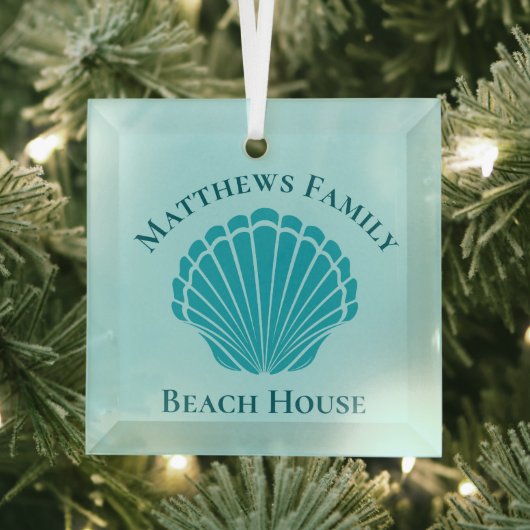 Beach House Personalized Keepomwille Blue Seashell Glas Ornament (Insitu)