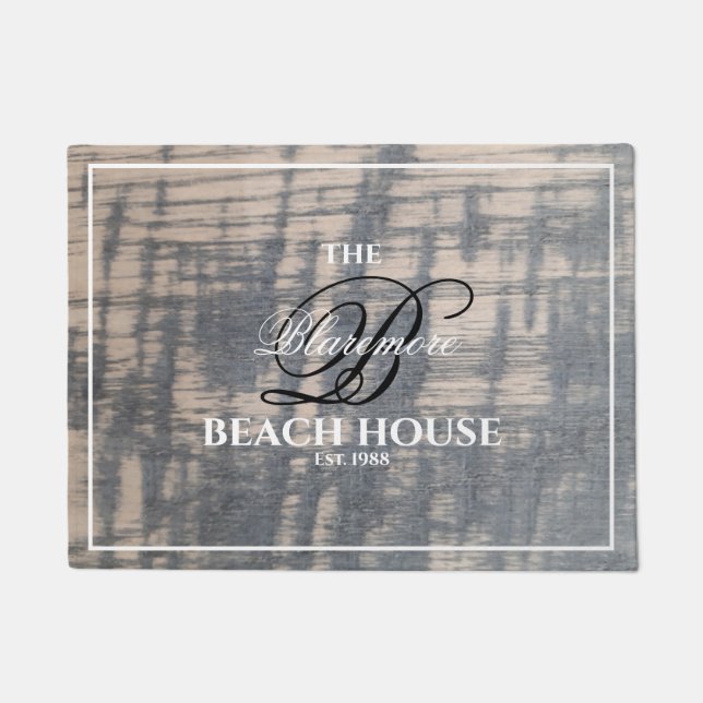 Beach House Rustic Wood Effect White Name Script Deurmat (Voorkant)