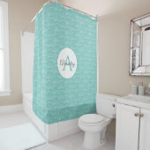 Beach House Wit Zee Shell Patroon Monogram Naam Douchegordijn (In situ)