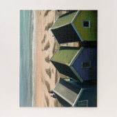 Beach huts blauw skies zand engele zeefoto legpuzzel (Verticaal)