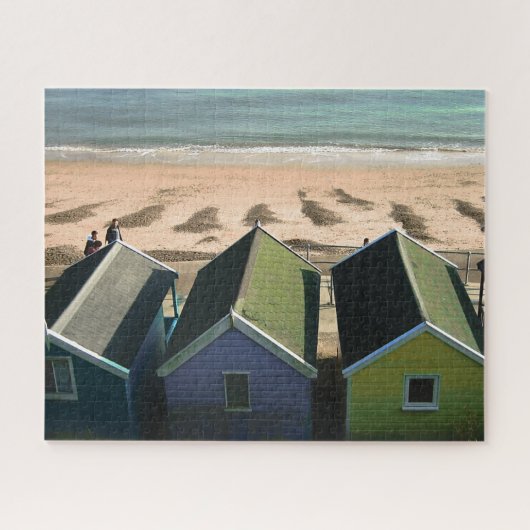 Beach huts blauw skies zand engele zeefoto legpuzzel (Horizontaal)