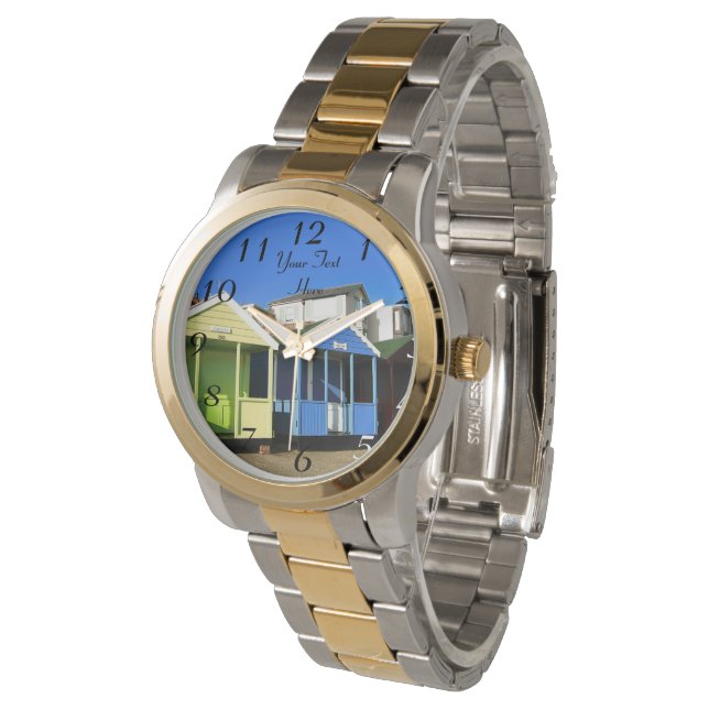 Beach huts blue skies engelse foto van zeezijde horloge (Gekanteld)