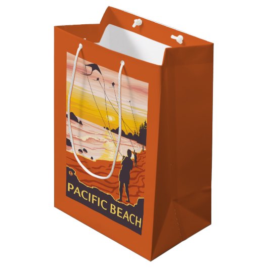 Beach & Kites - Pacific Beach, Washington Medium Cadeauzakje (Voorkant Gekanteld)