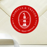 Beach Lighthouse | Nautical Threadson Ronde Sticker<br><div class="desc">Krim rood-gekleurde stickers van het terugkeeradres die aan een zeemlek-stijl bruiloft worden aangepast. Ze hebben een unieke vuurtoren in de nautische stijl,  die wordt omringd door je informatie.</div>