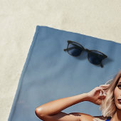 Beach model girl pose in Bikini Beach Towel Strandlaken (In situ)