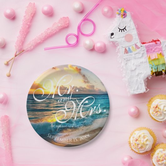 Beach Mr en Mrs Personalized Wedding Reception Papieren Bordje (Feest)