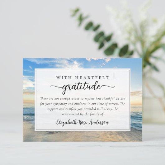 Beach Ocean Script Sympathy Funeral Bedankkaart (Staand voorkant)