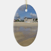 Beach of Saint-Cast-le-Guildo in Frankrijk Keramisch Ornament (Rechts)