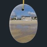 Beach of Saint-Cast-le-Guildo in Frankrijk Keramisch Ornament<br><div class="desc">Beach under a cloudy sky in Saint-Cast-le-Guildo,  een gemeente in het departement Côtes-d'Armor in Brittany in het noordwesten van Frankrijk</div>