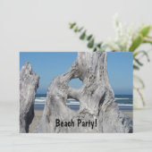 Beach Party! Invitaties Driftwood Ocean Waves Kaart (Staand voorkant)