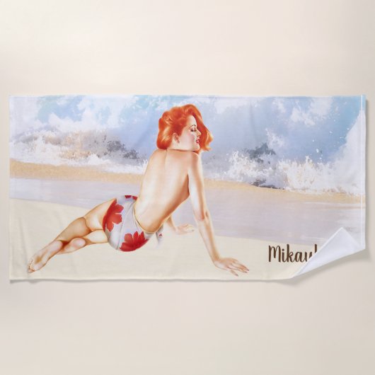 Beach Redhead Pinup Girl en Ocean Strandlaken (Voorkant)