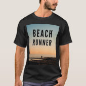 Beach Runner die op de Beach loopt T-shirt (Voorkant)