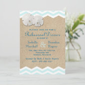 Beach Sand Dollars Rehearsal Dinner Kaart (Staand voorkant)