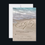 Beach Sand Hearts Elegant Tropical Modern Wedding RSVP Kaartje<br><div class="desc">Het ontwerp is voorzien van een elegant strand met harten in het zand dat u de namen van uw keuze kunt "tekenen". U kunt kortere namen vergroten of langere namen krimpen indien nodig om behoorlijk binnen het hart onder de "pas verder"verbinding aan die onder de de manifestatievelden van de sjabloon...</div>