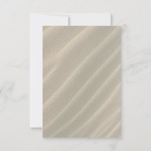 Beach Sand Textured Wedding Invitation Kaart (Achterkant)