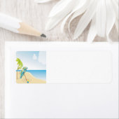 Beach scene met Umbrella, palmbomen en strand Etiket (Insitu)