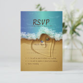 Beach Shell Couple RSVP Weddenskaart (Staand voorkant)