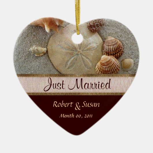 Beach Shells Heart Shaped Wedding Favor Keramisch Ornament (Voorkant)