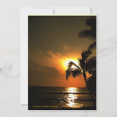 Beach Shoreline Tiki Wedding Kaart (Achterkant)