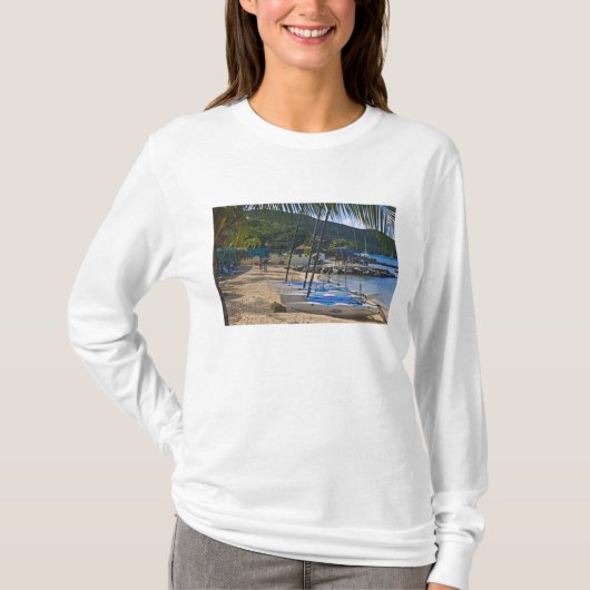 Beach side at Leverick Bay Resort & Marina, T-shirt (Voorkant)