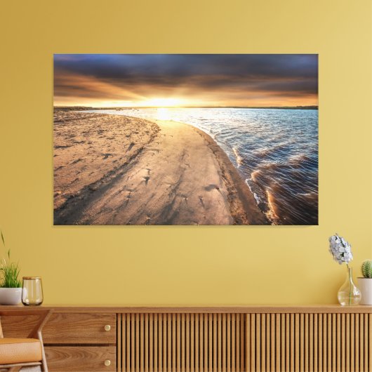 Beach sunrise in Burnham Overy Staithe in Norfolk Canvas Afdruk (Insitu (Woonkamer))