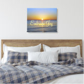 Beach Sunrise: Omarm vreugde bevestiging Canvas Afdruk (Insitu (Slaapkamer))