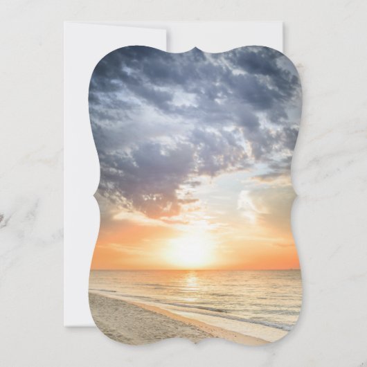 Beach Sunrise String Lights Gold Wedding Kaart (Achterkant)