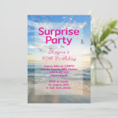Beach Sunrise Surprise Birthday Party Invitation Kaart (Staand voorkant)