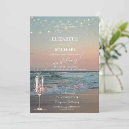 Beach Sunset, Champagne Glass Script Weddenschap Kaart (Staand voorkant)