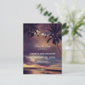 Beach Sunset Palms String Lights Save the Date Aankondigingskaart (Staand voorkant)