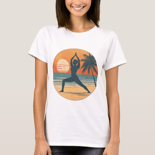 Beach Sunset Yoga Silhouette | Coastal Yogi Life T-shirt (Voorkant)