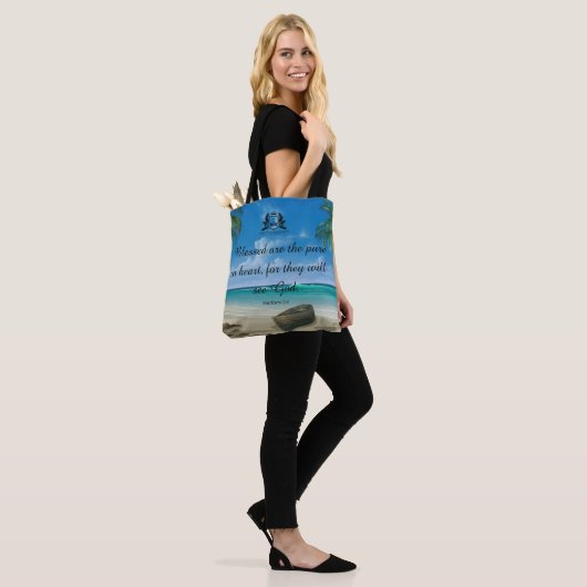 Beach Tote Bag (Op model)