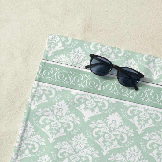 Beach Towel - Soft Jade Damask Strandlaken (In situ)