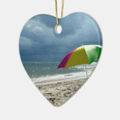 Beach Umbrella Heart Keramisch Ornament (Links)