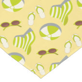 Beach vacay pattern with sunglasses and sun hat  korte tafelloper (Hoek)