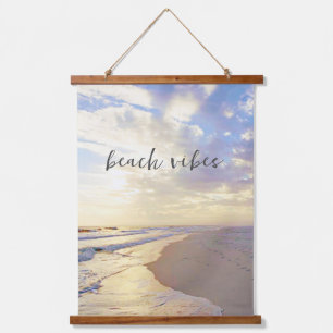 Beach Vibes Ocean Waves Sunset Wood Scroll Banner Hangend Wandkleed