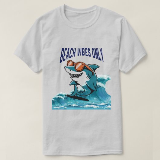 Beach Vibes Only – Koele haai met zonnebril T-shirt (Design voorkant)
