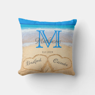  Beach Wedding Hearts in Sand Family Monogram Kussen