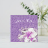 Beach Wedding Invite Plumeria Flower Paarse Swirls Kaart (Staand voorkant)
