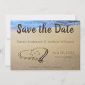 Beach Wedding Sand Heart Initialen Save The Date (Voorkant)